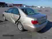 2005 Toyota Camry LE с VIN 4T1BF32K45U090062, выставлен на аукционе IAAI как лот 42405197 с пробегом 85 388 миль миль и . История ставок и продаж доступна на DreamBid. Изображение 3.