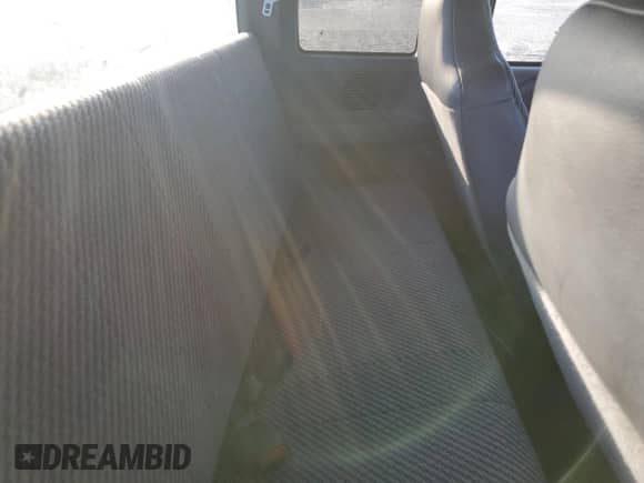 2000 Dodge 1500 z VIN 3B7HC12Z9YG128045, wystawiony jako Copart lot #72094865 z przebiegiem 136 887 mil mil oraz Szkoda całkowita • Salvage title. Historia ofert i sprzedaży dostępna na DreamBid. Obrazek 10.