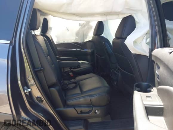 2020 Honda Pilot Touring 7-Passenger z VIN 5FNYF5H69LB015626, wystawiony jako IAAI lot #42319992 z przebiegiem 134 084 mil mil oraz . Historia ofert i sprzedaży dostępna na DreamBid. Obrazek 8.