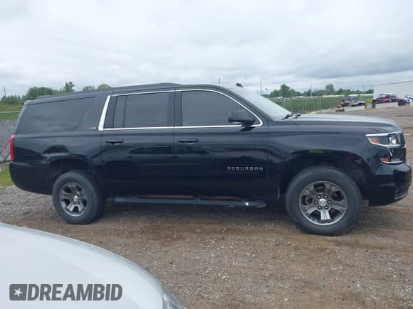 2019 Chevrolet Suburban LT с VIN 1GNSKHKC9KR284789, выставлен на аукционе IAAI как лот 43038703 с пробегом 108 331 миль миль и . История ставок и продаж доступна на DreamBid. Изображение 13.