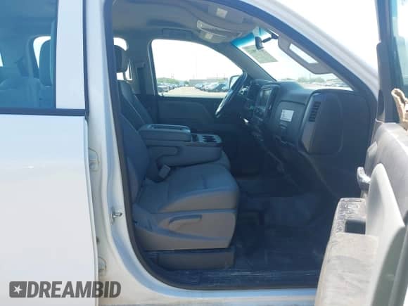 2018 Chevrolet Silverado 1500 Work Truck с VIN 3GCPCNECXJG362341, выставлен на аукционе IAAI как лот 43179812 с пробегом 137 590 миль миль и . История ставок и продаж доступна на DreamBid. Изображение 5.