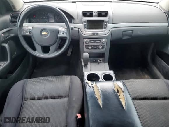2013 Chevrolet Caprice Police Police z VIN 6G1MK5U37DL814725, wystawiony jako Copart lot #46181685 z przebiegiem 108 079 mil mil oraz Nie do naprawy • Non repairable. Historia ofert i sprzedaży dostępna na DreamBid. Obrazek 8.