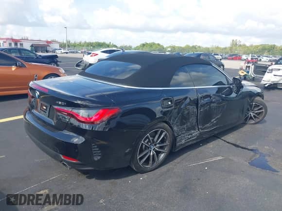 2023 BMW 4 Series 430i z VIN WBA23AT03PCL81706, wystawiony jako IAAI lot #42534918 z przebiegiem 42 362 mil mil oraz . Historia ofert i sprzedaży dostępna na DreamBid. Obrazek 4.