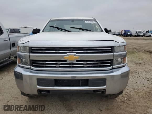 2015 Chevrolet Silverado 2500HD Work Truck с VIN 1GC1KUEGXFF150974, выставлен на аукционе Copart как лот 84548924 с пробегом Не указан миль и Списание • Salvage title. История ставок и продаж доступна на DreamBid. Изображение 5.
