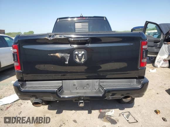 2021 Ram 1500 Laramie z VIN 1C6SRFRT7MN778438, wystawiony jako Copart lot #56532835 z przebiegiem 35 608 mil mil oraz Szkoda całkowita • Salvage title. Historia ofert i sprzedaży dostępna na DreamBid. Obrazek 6.