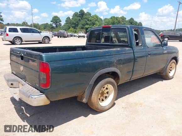 2000 Nissan Frontier XE with VIN 1N6DD26S8YC320118, listed as a IAAI auction lot 42830836 with Not provided miles and . Bid and sale history available at DreamBid. Image 4.