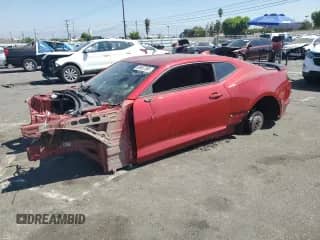 2019 Chevrolet Camaro 1SS z VIN 1G1FF1R72K0151898, wystawiony jako Copart lot #66687365 z przebiegiem Nie podano mil oraz Szkoda całkowita • Salvage title. Historia ofert i sprzedaży dostępna na DreamBid. Obrazek 1.