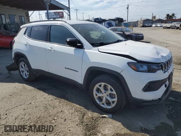 2024 Jeep Compass Latitude with VIN 3C4NJDBNXRT110623, listed as a Copart auction lot 80965655 with 60,432 mi miles and Salvage title. Bid and sale history available at DreamBid. Image 4.