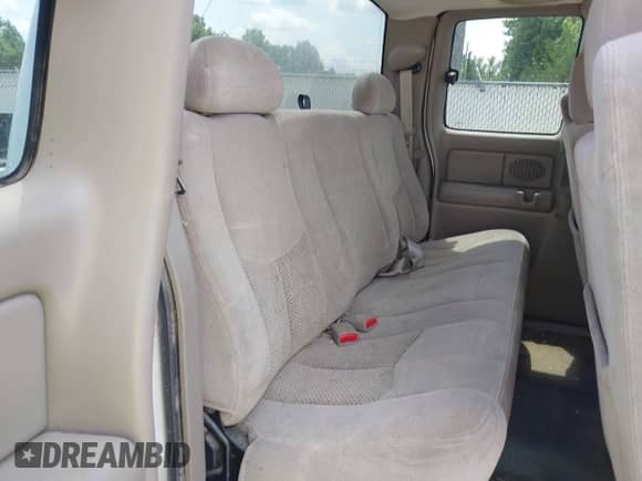 2004 Chevrolet Silverado 2500HD LS with VIN 1GCHK29234E314019, listed as a IAAI auction lot 42984554 with 317,946 mi miles and . Bid and sale history available at DreamBid. Image 8.