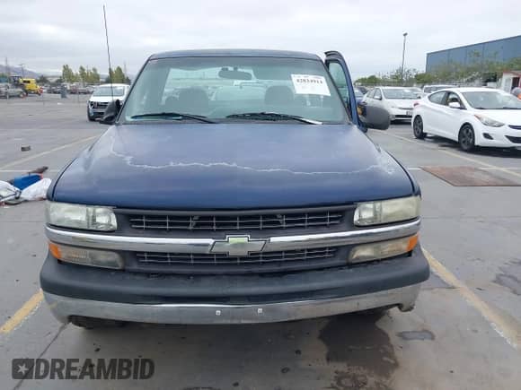 2000 Chevrolet Silverado 1500 LS with VIN 1GCEC14W3YZ104233, listed as a IAAI auction lot 42824914 with Not provided miles and . Bid and sale history available at DreamBid. Image 13.