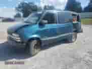 2000 Chevrolet Astro z VIN 1GNDM19W1YB112221, wystawiony jako Copart lot #81397455 z przebiegiem Nie podano mil oraz Szkoda całkowita • Salvage title. Historia ofert i sprzedaży dostępna na DreamBid. Obrazek 1.