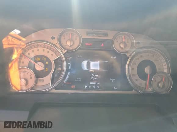 2013 Ram 1500 Laramie Longhorn z VIN 1C6RR7PT5DS706890, wystawiony jako Copart lot #65699545 z przebiegiem 187 642 mil mil oraz Szkoda całkowita • Salvage title. Historia ofert i sprzedaży dostępna na DreamBid. Obrazek 9.