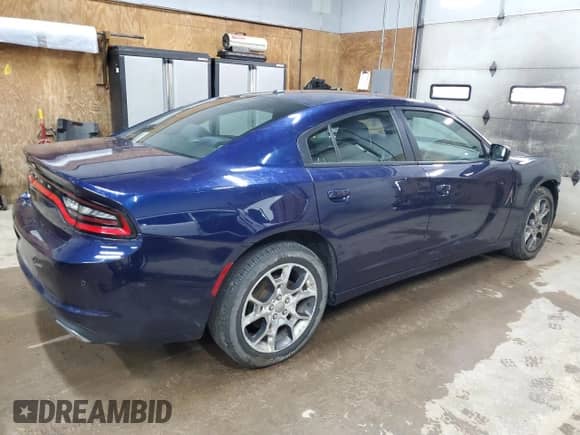2016 Dodge Charger SE z VIN 2C3CDXFG2GH140978, wystawiony jako Copart lot #68049915 z przebiegiem 126 802 mil mil oraz Czysty tytuł • Clean title. Historia ofert i sprzedaży dostępna na DreamBid. Obrazek 3.