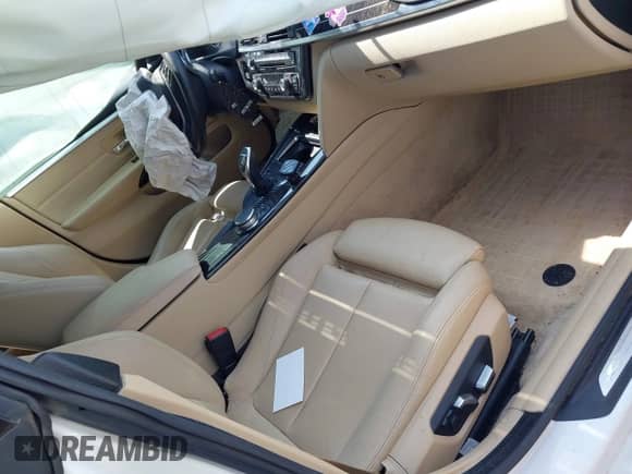 2016 BMW 4 Series 428i xDrive с VIN WBA4C9C52GG138514, выставлен на аукционе IAAI как лот 42646813 с пробегом 71 824 миль миль и . История ставок и продаж доступна на DreamBid. Изображение 5.