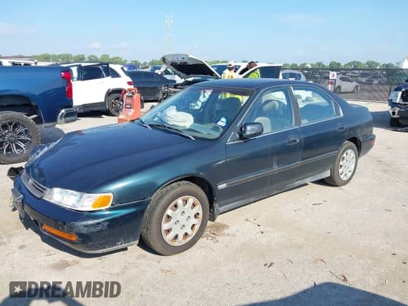 1996 Honda Accord with VIN 1HGCE6643TA011229, listed as a IAAI auction lot 43114464 with 60,099 mi miles and . Bid and sale history available at DreamBid. Image 17.
