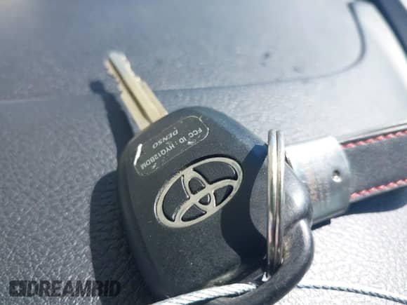 2016 Toyota Camry XLE with VIN 4T1BF1FK2GU217280, listed as a IAAI auction lot 43458562 with 206,440 mi miles and . Bid and sale history available at DreamBid. Image 11.