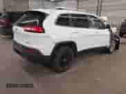 2016 Jeep Cherokee Latitude с VIN 1C4PJMCS8GW199290, выставлен на аукционе IAAI как лот 42258970 с пробегом 184 698 миль миль и . История ставок и продаж доступна на DreamBid. Изображение 4.