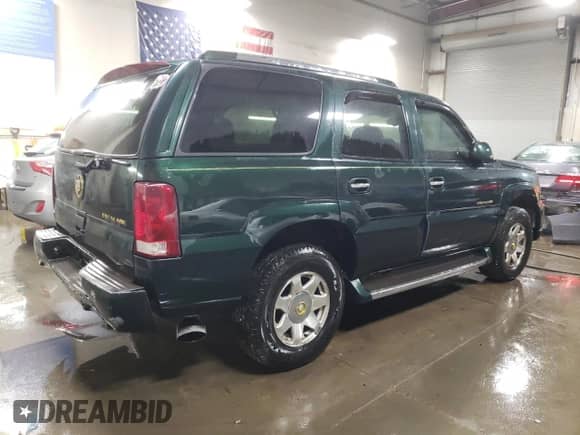 2002 Cadillac Escalade with VIN 1GYEK63N02R141573, listed as a Copart auction lot 89332625 with 192,500 mi miles and Salvage title. Bid and sale history available at DreamBid. Image 3.
