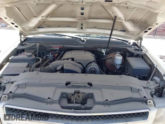 2008 Chevrolet Tahoe 3LT with VIN 1GNFC13028R229605, listed as a IAAI auction lot 42788269 with 154,017 mi miles and . Bid and sale history available at DreamBid. Image 10.