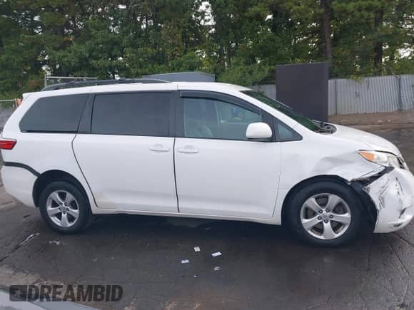 2016 Toyota Sienna LE AAS with VIN 5TDKK3DC8GS716418, listed as a IAAI auction lot 43328263 with 292,765 mi miles and . Bid and sale history available at DreamBid. Image 13.