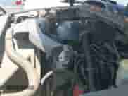 2001 Chevrolet Suburban LS z VIN 3GNFK16T01G237068, wystawiony jako IAAI lot #42772933 z przebiegiem 217 842 mil mil oraz . Historia ofert i sprzedaży dostępna na DreamBid. Obrazek 19.