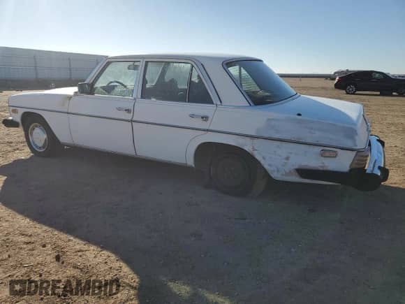 1975 Mercedes-Benz 300 с VIN 11511412008273, выставлен на аукционе Copart как лот 86546455 с пробегом 66 622 миль миль и Чистый • Clean title. История ставок и продаж доступна на DreamBid. Изображение 2.