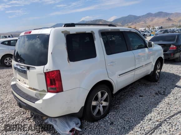 2013 Honda Pilot Touring with VIN 5FNYF3H9XDB013481, listed as a Copart auction lot 67993975 with 175,364 mi miles and Salvage title. Bid and sale history available at DreamBid. Image 3.