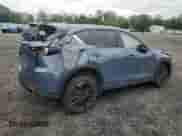 2023 Mazda CX-5 S Preferred z VIN JM3KFBCM5P0199095, wystawiony jako Copart lot #67264225 z przebiegiem 7 969 mil mil oraz Szkoda całkowita • Salvage title. Historia ofert i sprzedaży dostępna na DreamBid. Obrazek 3.