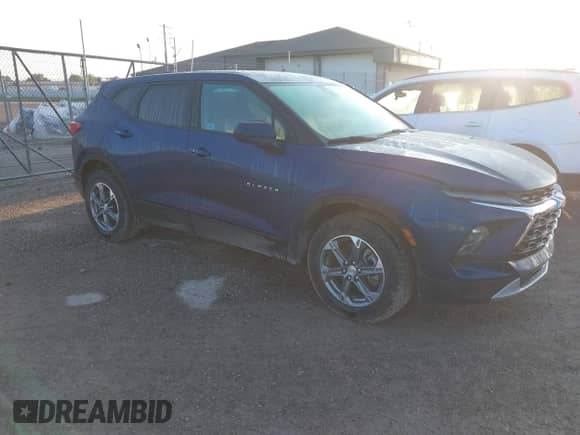 2023 Chevrolet Blazer LT z VIN 3GNKBHR40PS157190, wystawiony jako IAAI lot #43087884 z przebiegiem 69 637 mil mil oraz . Historia ofert i sprzedaży dostępna na DreamBid. Obrazek 1.