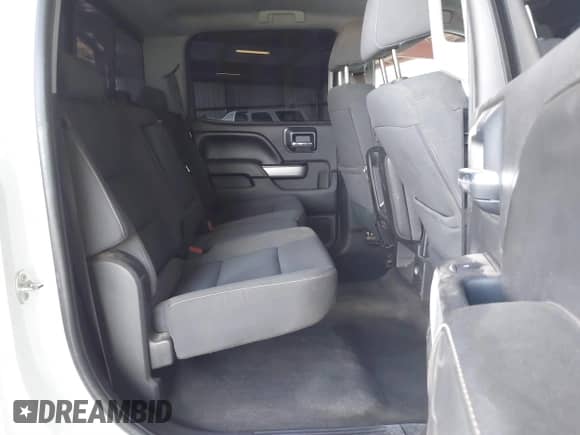 2016 Chevrolet Silverado 2500HD LT z VIN 1GC1KVE88GF247168, wystawiony jako IAAI lot #40907712 z przebiegiem Nie podano mil oraz . Historia ofert i sprzedaży dostępna na DreamBid. Obrazek 8.