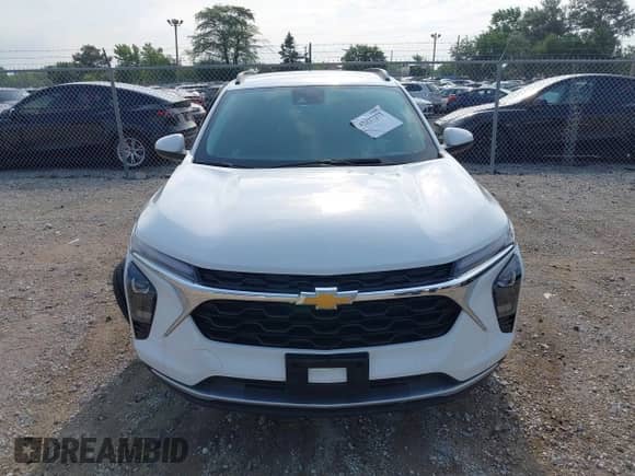 2024 Chevrolet Trax LT с VIN KL77LHE23RC174457, выставлен на аукционе IAAI как лот 42827272 с пробегом 10 449 миль миль и . История ставок и продаж доступна на DreamBid. Изображение 12.