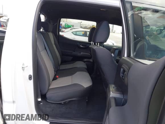2021 Toyota Tacoma SR5 with VIN 5TFAZ5CN7MX112757, listed as a IAAI auction lot 42222600 with 39,885 mi miles and . Bid and sale history available at DreamBid. Image 8.