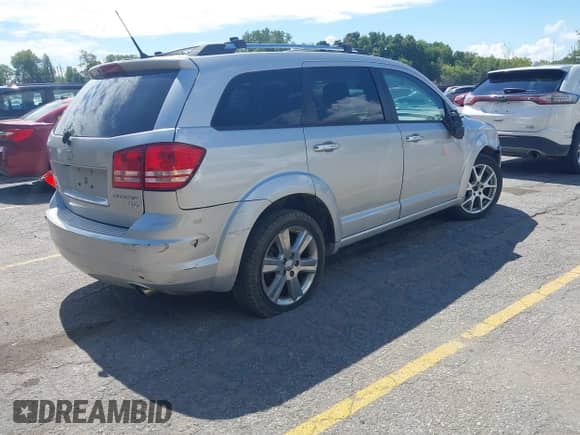 2010 Dodge Journey R/T with VIN 3D4PH6FV8AT135912, listed as a IAAI auction lot 43072570 with 131,864 mi miles and . Bid and sale history available at DreamBid. Image 4.