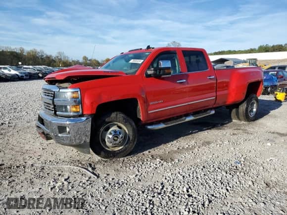 2015 Chevrolet Silverado 3500HD LTZ с VIN 1GC4K0C81FF502955, выставлен на аукционе Copart как лот 78685324 с пробегом 42 047 миль миль и Списание • Salvage title. История ставок и продаж доступна на DreamBid. Изображение 1.
