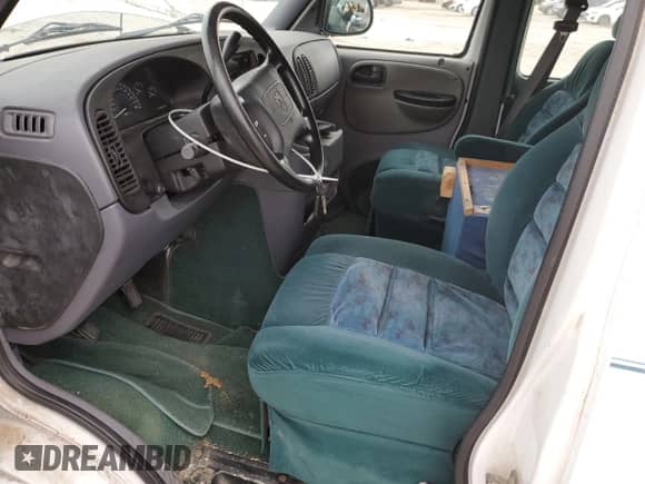 1998 Dodge Cargo Conversion with VIN 2B6HB11YXWK101470, listed as a Copart auction lot 51204935 with 148,490 mi miles and Clean title. Bid and sale history available at DreamBid. Image 7.