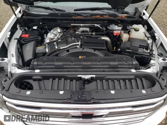 2024 Chevrolet Silverado 3500HD High Country z VIN 1GC4YVEY4RF106354, wystawiony jako Copart lot #84701304 z przebiegiem 17 933 mil mil oraz Szkoda całkowita • Salvage title. Historia ofert i sprzedaży dostępna na DreamBid. Obrazek 11.