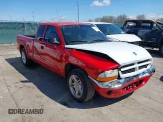 2000 Dodge Dakota Sport with VIN 1B7GL22Z8YS512490, listed as a IAAI auction lot 42031298 with 119,470 mi miles and . Bid and sale history available at DreamBid. Image 1.