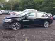 2015 Honda Accord Touring z VIN 1HGCR6F75FA006696, wystawiony jako IAAI lot #43153220 z przebiegiem 136 954 mil mil oraz . Historia ofert i sprzedaży dostępna na DreamBid. Obrazek 14.