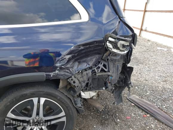 2020 Mercedes-Benz GLS 450 z VIN 4JGFF5KE0LA090680, wystawiony jako IAAI lot #43497176 z przebiegiem 68 323 mil mil oraz . Historia ofert i sprzedaży dostępna na DreamBid. Obrazek 6.