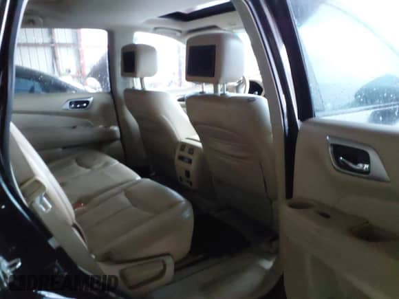 2013 Nissan Pathfinder SV с VIN 5N1AR2MN3DC661825, выставлен на аукционе IAAI как лот 42120715 с пробегом 151 689 миль миль и . История ставок и продаж доступна на DreamBid. Изображение 8.