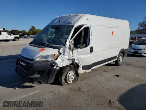 2023 Ram ProMaster Cargo z VIN 3C6LRVDG8PE589587, wystawiony jako Copart lot #85880065 z przebiegiem Nie podano mil oraz Czysty tytuł • Clean title. Historia ofert i sprzedaży dostępna na DreamBid. Obrazek 1.