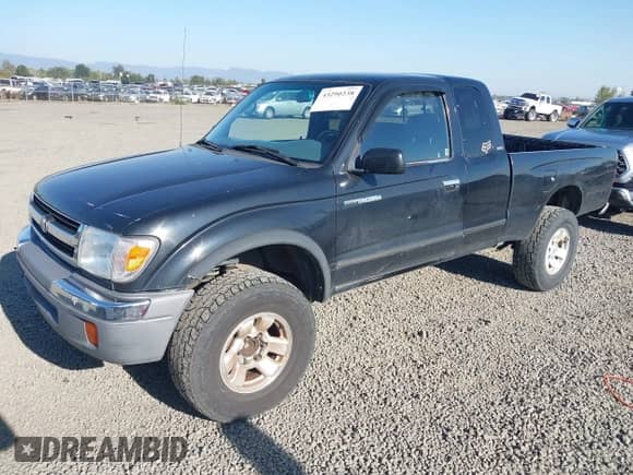 1999 Toyota Tacoma PreRunner with VIN 4TASN92N4XZ533087, listed as a IAAI auction lot 43290238 with 241,027 mi miles and . Bid and sale history available at DreamBid. Image 2.