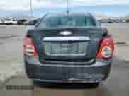 2015 Chevrolet Sonic LT z VIN 1G1JC5SB6F4126932, wystawiony jako Copart lot #80633475 z przebiegiem 64 738 mil mil oraz Czysty tytuł • Clean title. Historia ofert i sprzedaży dostępna na DreamBid. Obrazek 6.