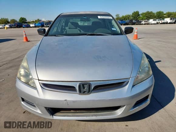 2006 Honda Accord VP с VIN 1HGCM55176A180162, выставлен на аукционе Copart как лот 84940565 с пробегом 252 156 миль миль и Чистый • Clean title. История ставок и продаж доступна на DreamBid. Изображение 5.