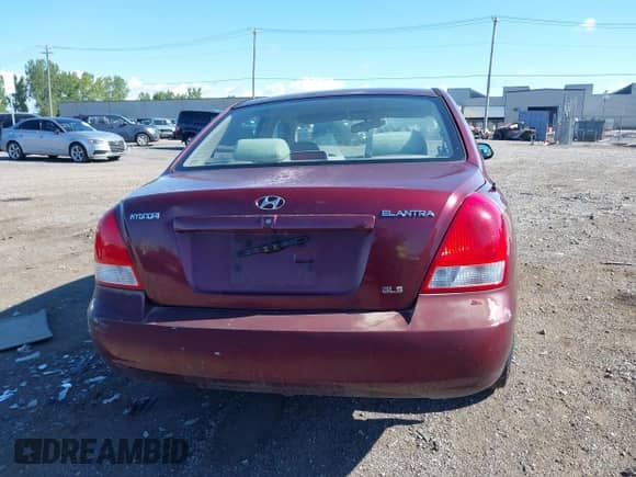 2001 Hyundai Elantra GLS с VIN KMHDN45D91U123095, выставлен на аукционе IAAI как лот 43077551 с пробегом 68 912 миль миль и . История ставок и продаж доступна на DreamBid. Изображение 16.
