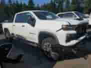 2024 Chevrolet Silverado 2500HD Custom с VIN 2GC4YME73R1116141, выставлен на аукционе Copart как лот 70229535 с пробегом 38 519 миль миль и Списание • Salvage title. История ставок и продаж доступна на DreamBid. Изображение 4.