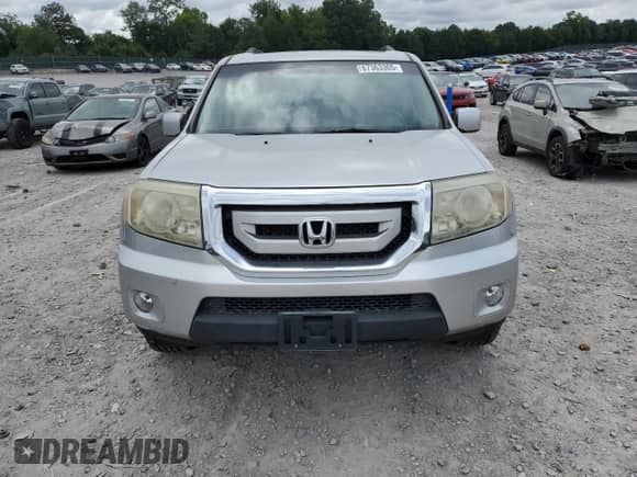 2011 Honda Pilot EX-L z VIN 5FNYF3H69BB036401, wystawiony jako Copart lot #67363305 z przebiegiem 226 049 mil mil oraz Czysty tytuł • Clean title. Historia ofert i sprzedaży dostępna na DreamBid. Obrazek 5.