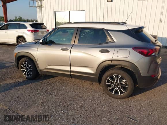 2023 Chevrolet TrailBlazer ACTIV with VIN KL79MVSLXPB144165, listed as a IAAI auction lot 40429293 with 8,917 mi miles and . Bid and sale history available at DreamBid. Image 14.