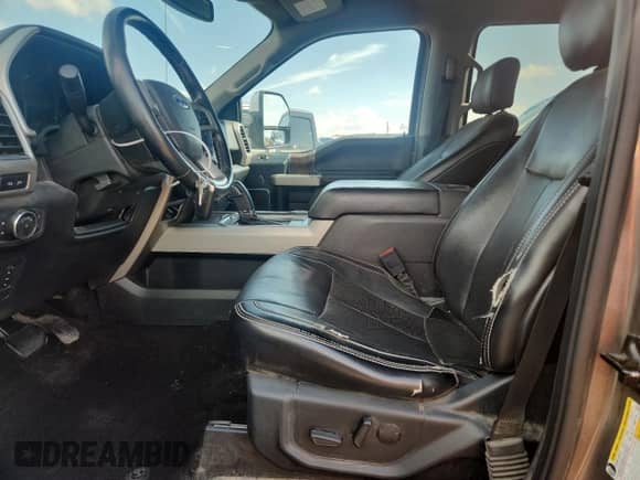 2019 Ford F-150 Lariat with VIN 1FTFW1E40KFD53543, listed as a Copart auction lot 80527525 with 207,442 mi miles and Salvage title. Bid and sale history available at DreamBid. Image 7.