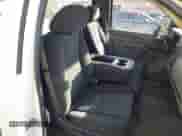 2011 GMC Sierra 1500 Work Truck z VIN 1GTN2TEX8BZ110204, wystawiony jako IAAI lot #42591183 z przebiegiem 136 145 mil mil oraz . Historia ofert i sprzedaży dostępna na DreamBid. Obrazek 8.